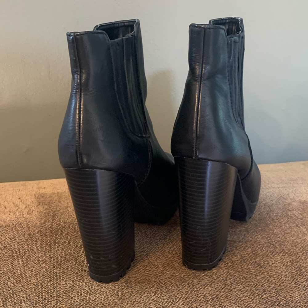 Candie’s Booties - Picture 2 of 3